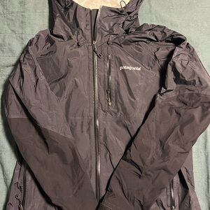 Women’s Patagonia Black Hooded Rain Jacket